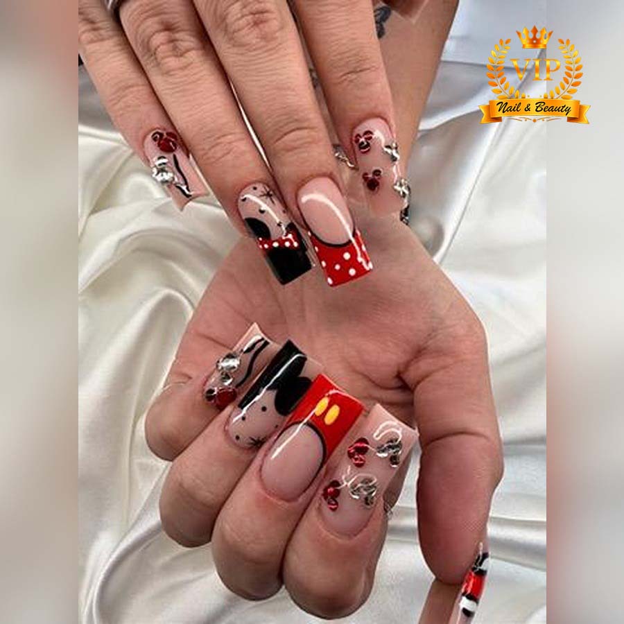 Beautiful nail design_April 2026
